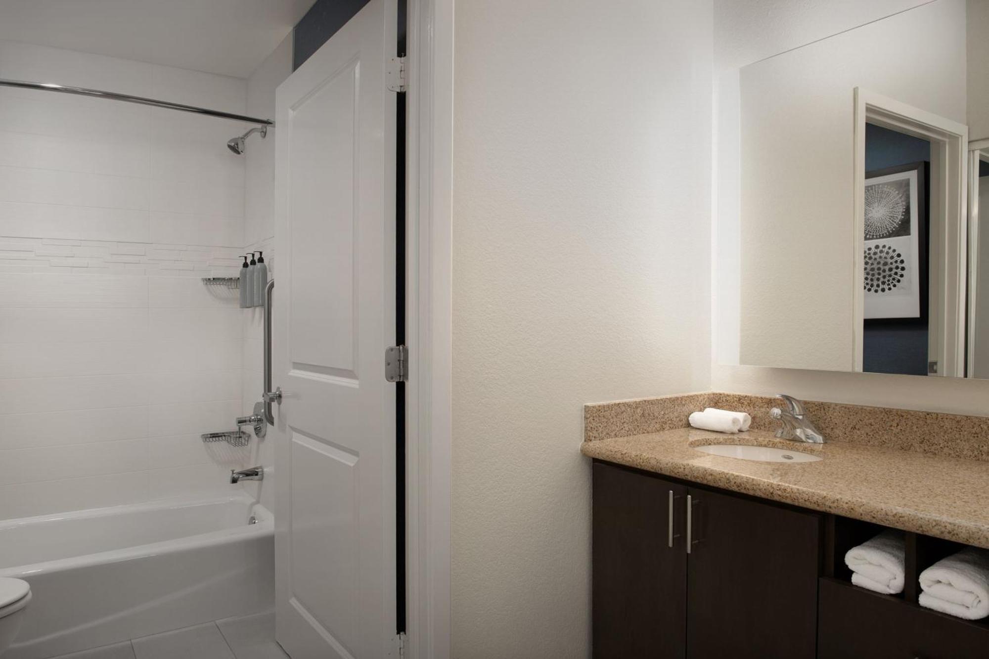 Residence Inn By Marriott Greensboro Airport Luaran gambar